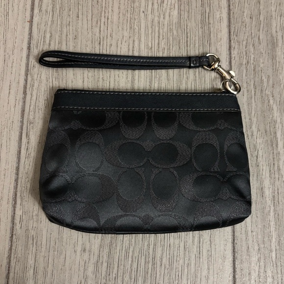 Coach Wristlet in black - EUC. - Picture 2 of 12